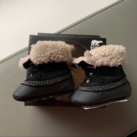 NWT SOREL Caribootie for infant - Picture 1 of 7